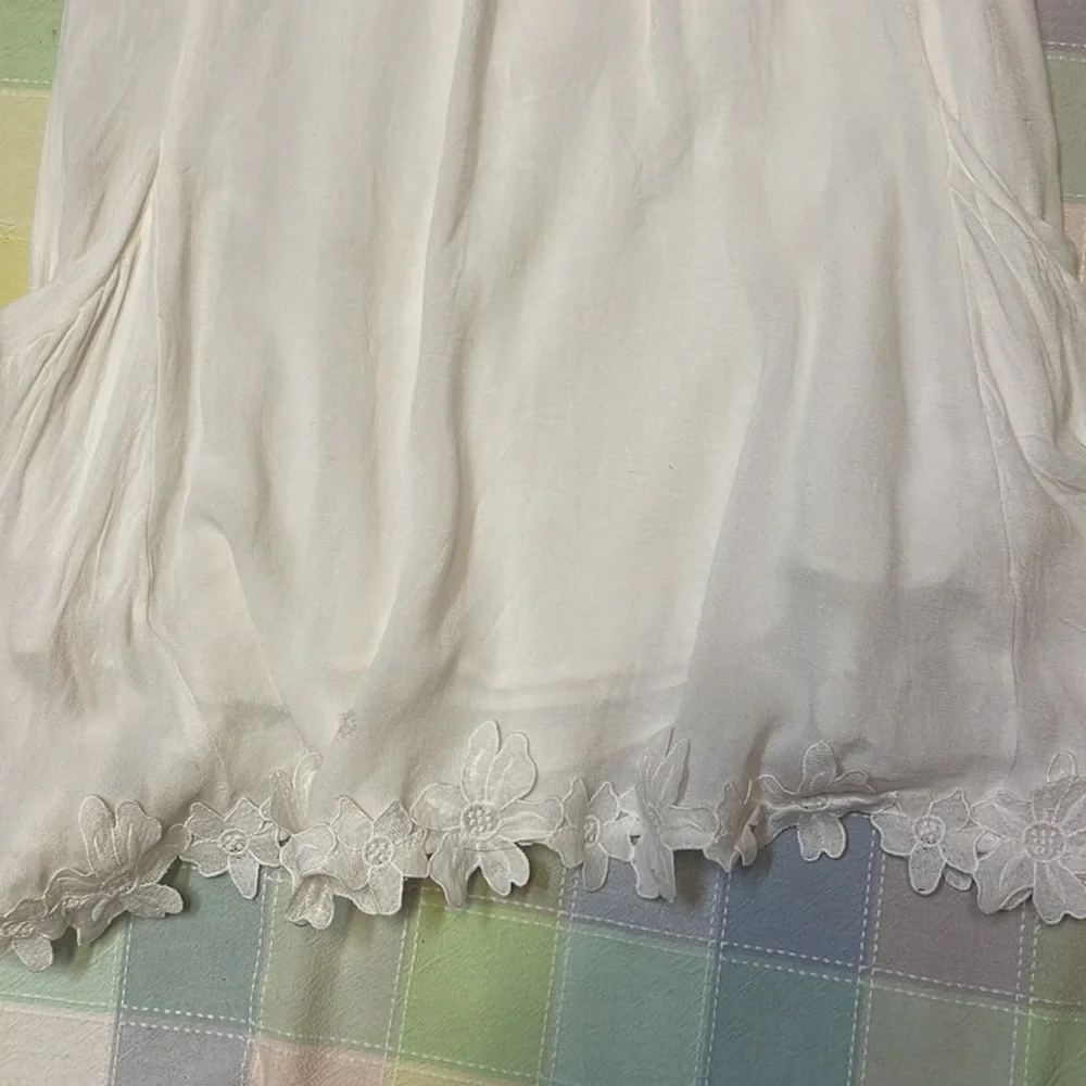 Lush summer dress or coverup - Picture 4 of 7